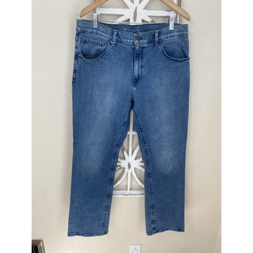 Mott & Bow Mens 36x30 Straight Leg Medium Wash Denim Jeans *J314